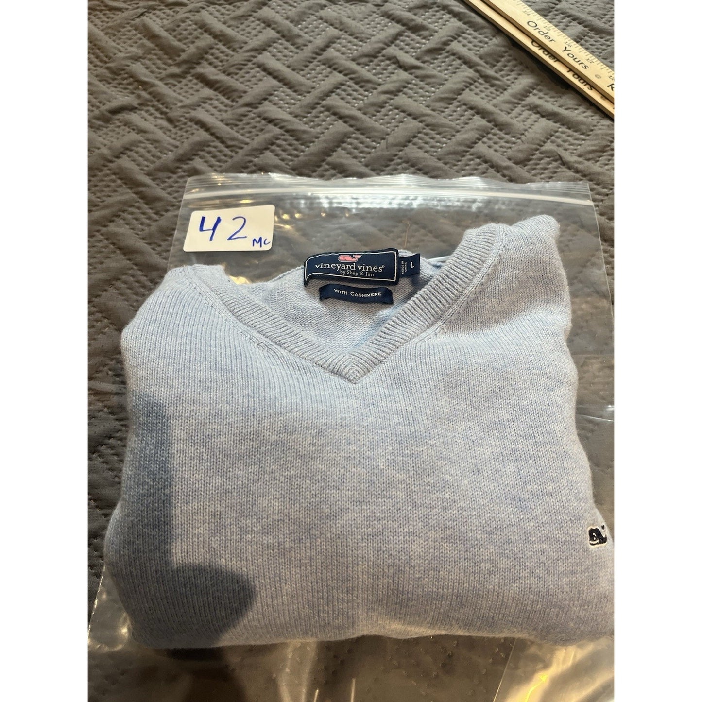 Vineyard Vines Men's L Cashmere Cotton Sweater V-Neck baby blue Long Sleeve