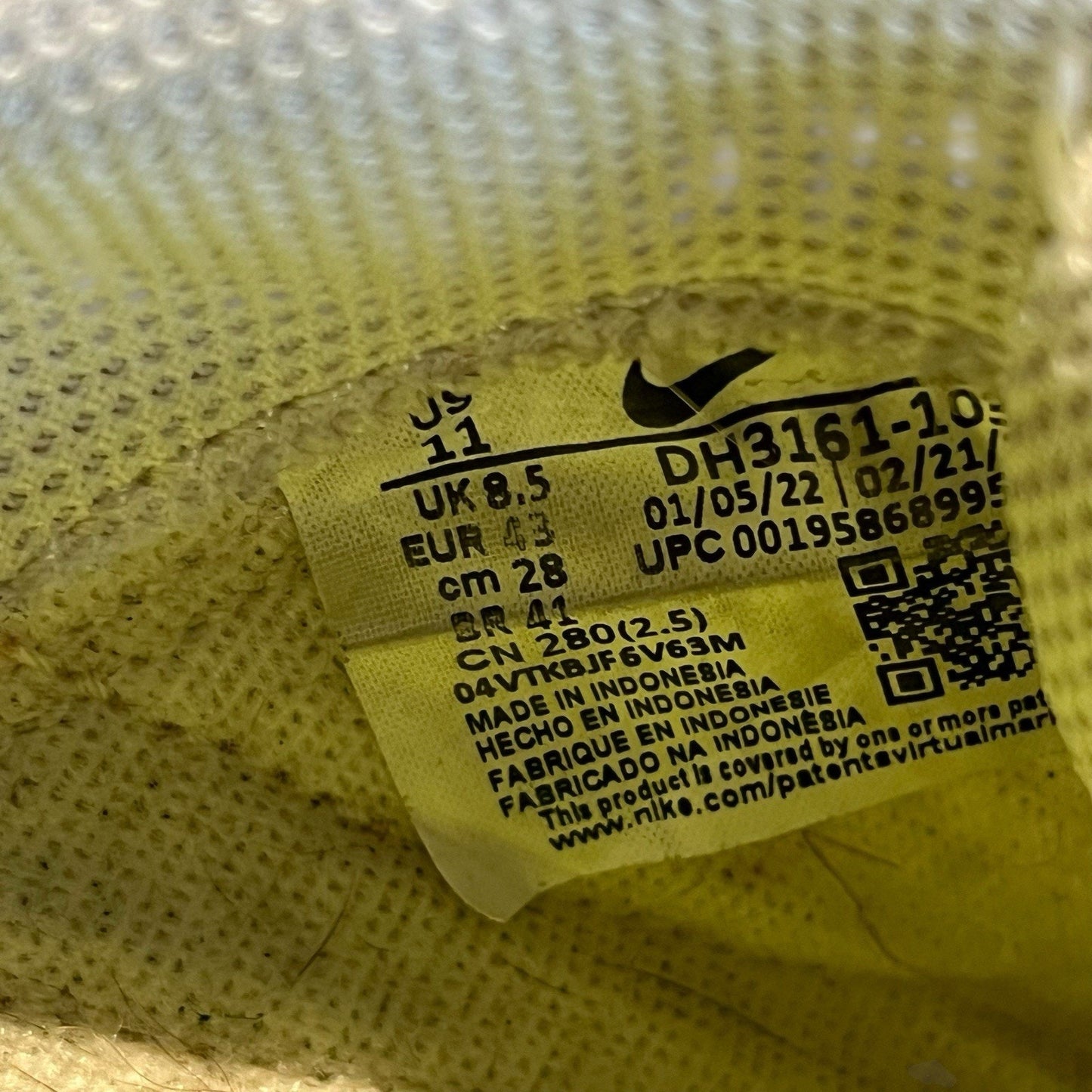 Woman's Nike Court Legacy White Rose Whisper DH3161-103. Size 11