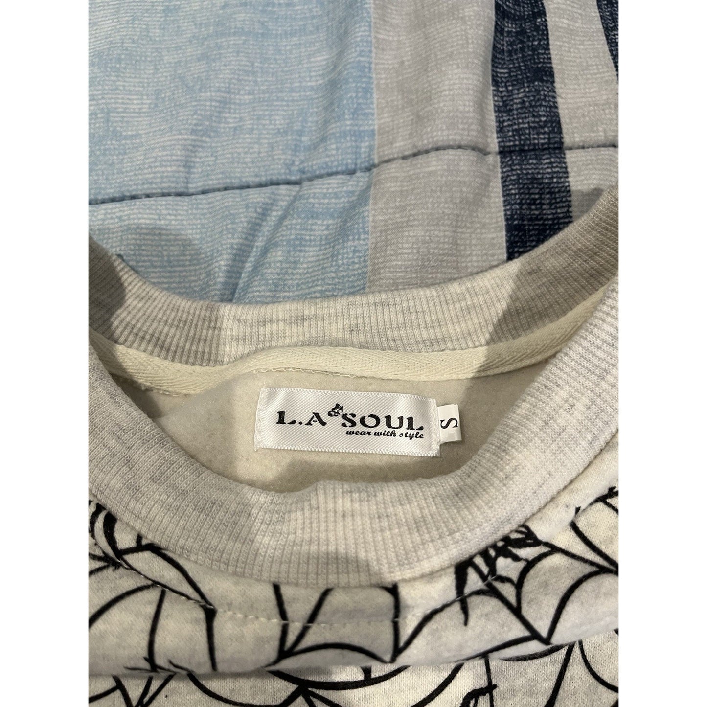 LA Soul Women’s S Spider Crew Neck Sweatshirt, Gray & Black