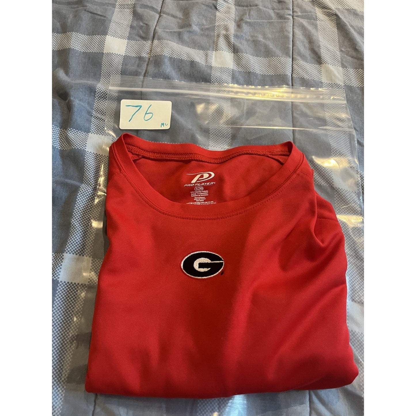 Pro Player Men's XL University of Georgia Bulldogs long sleeve performance shirt