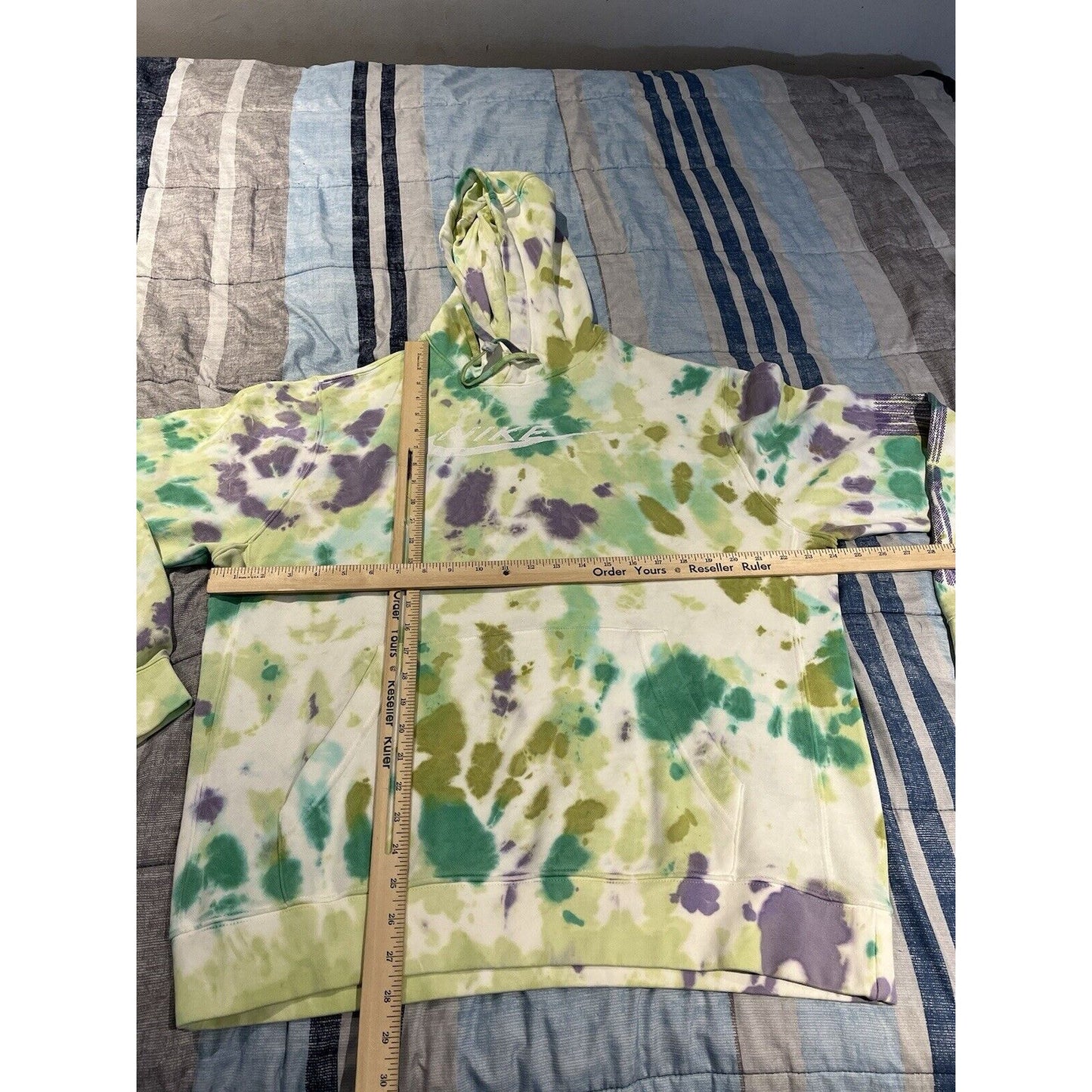 Nike mens L pullover hoodie sweatshirt sportswear club fleece Ice-Dye