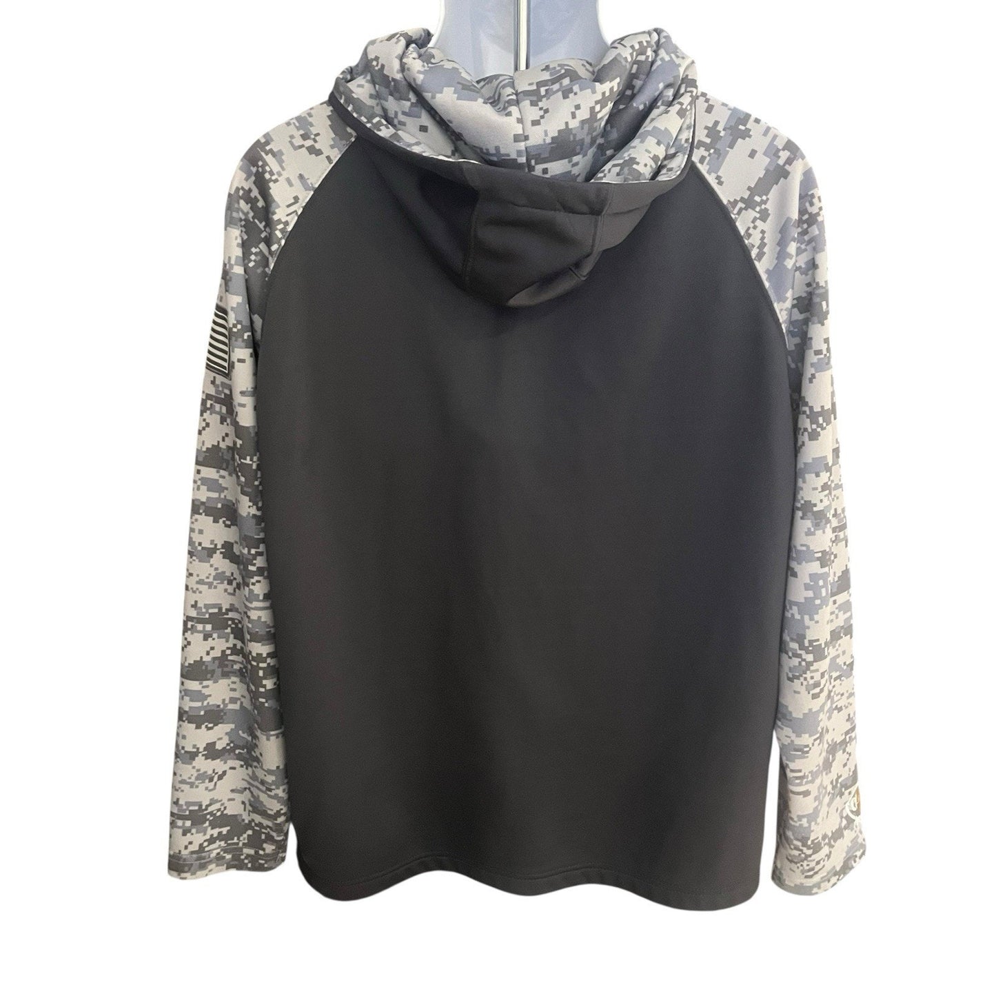 Colosseum Men's L full zip hooded Camo jacket North Carolina Tar Heels OHT