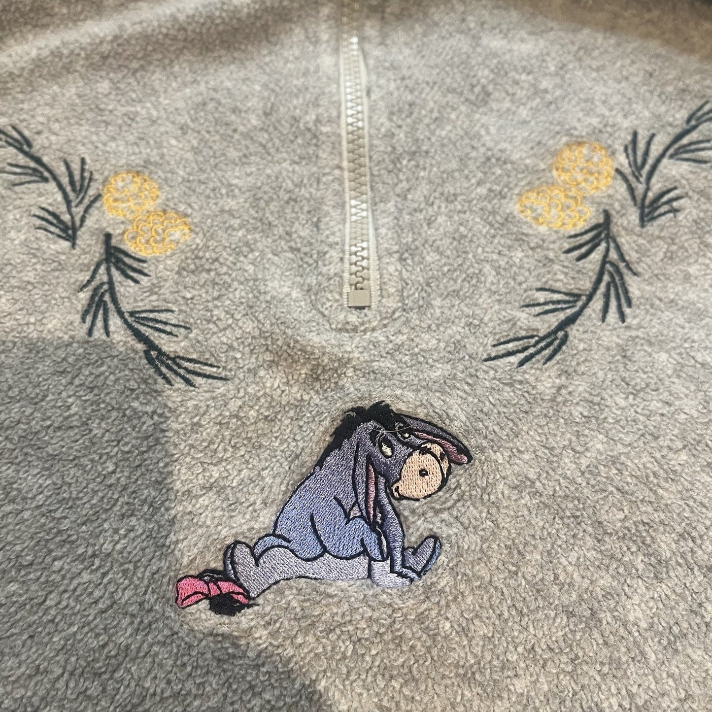 Vtg Disney Winnie the Pooh women's L 1/4 zip fleece sweater Eayore