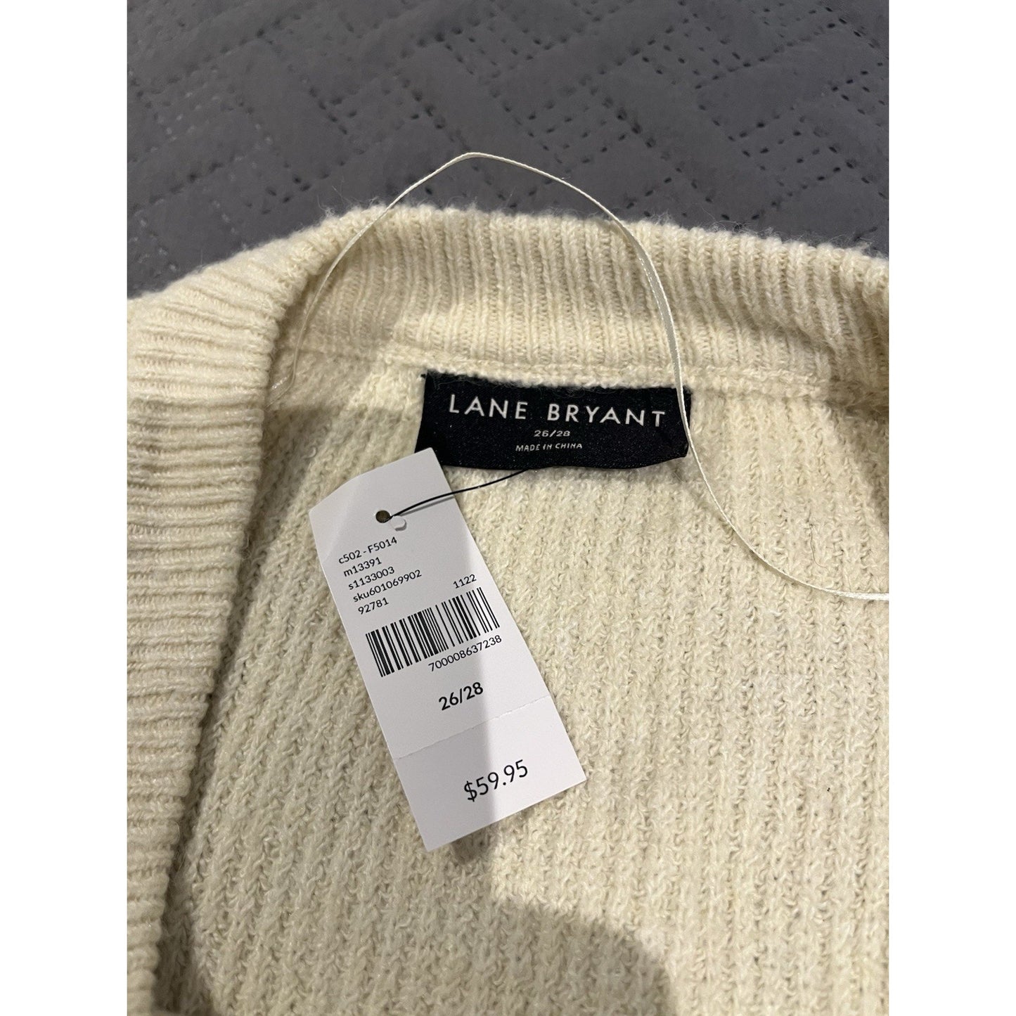 Lane Bryant Women's 26/28 cream color knit long sleeve sweater NWT