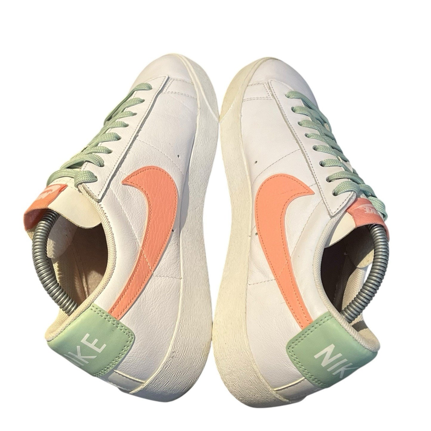 WMNS NIKE BLAZER LOW LE WHITE-BLEACHED CORAL PINK SZ 11.5 [AV9370-105]