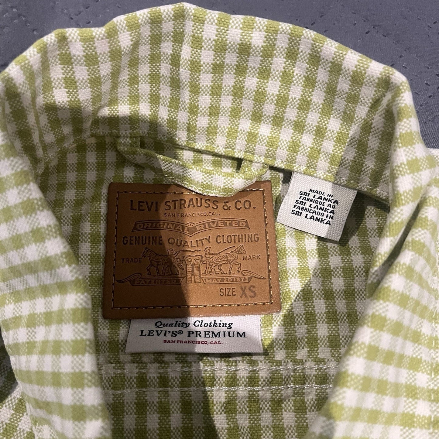 Levi's Premium Women's XS collard long sleeve checkered chore button jacket