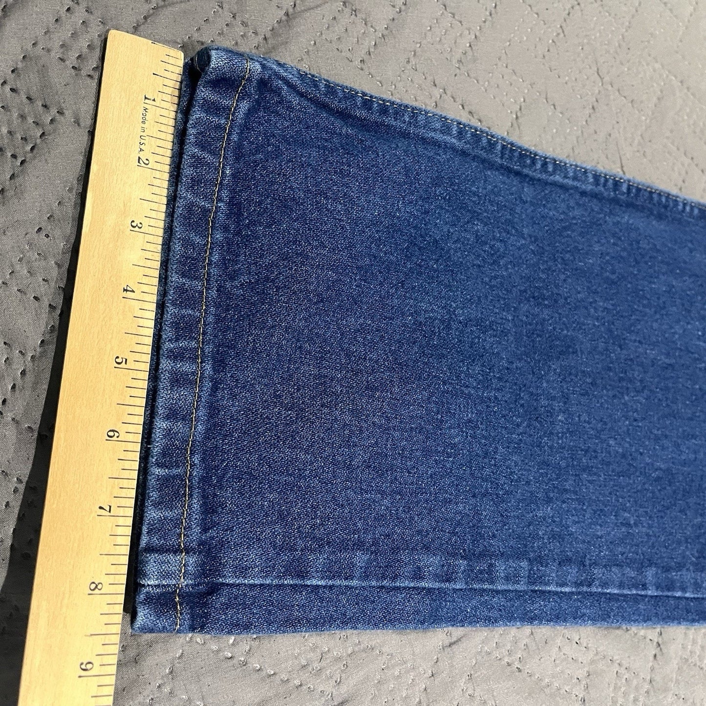 Wrangler Men's W 38 x L 32 W stitching cowboy cut denim jeans