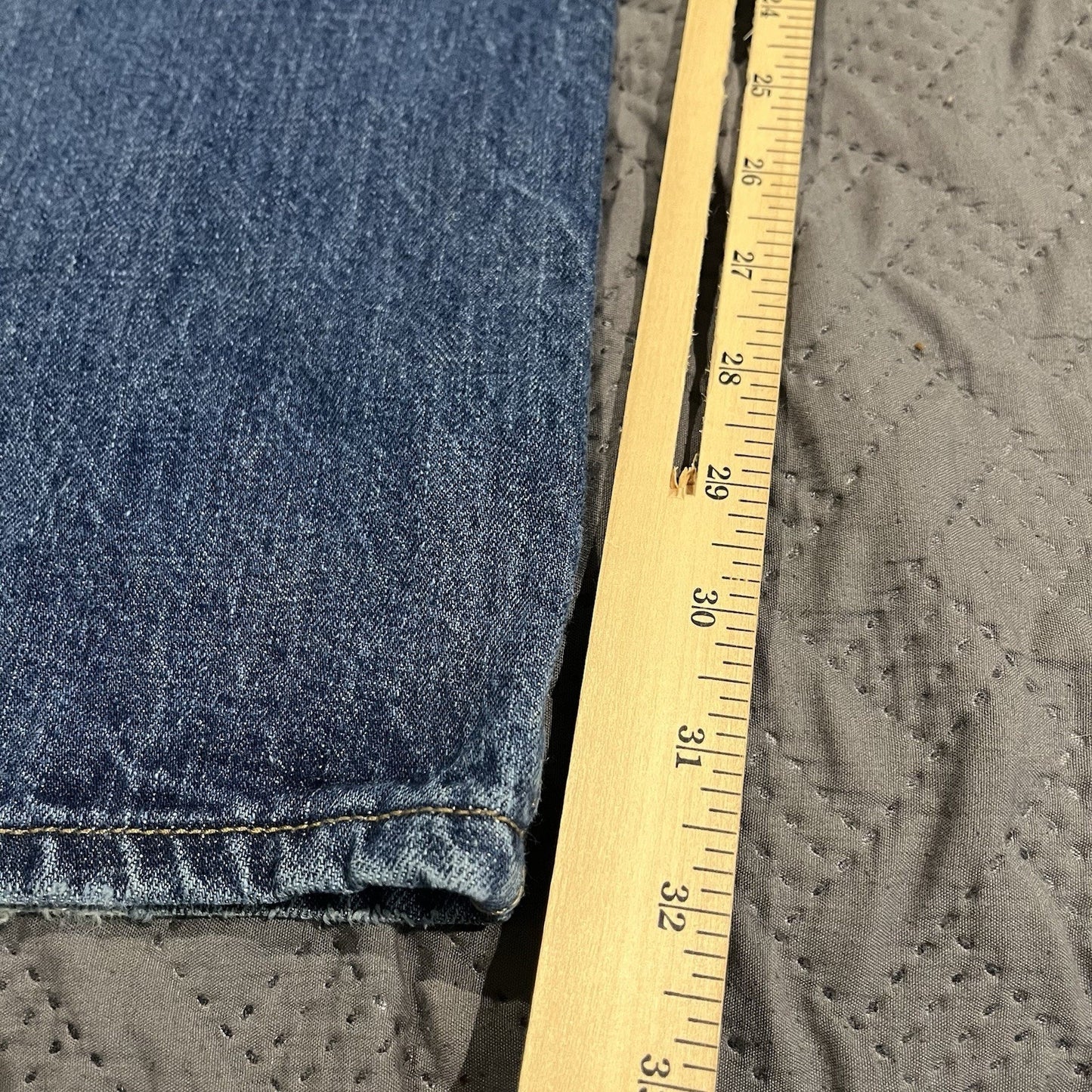 Levi's 501 Men's W 38 x L 34 button fly blue denim jeans