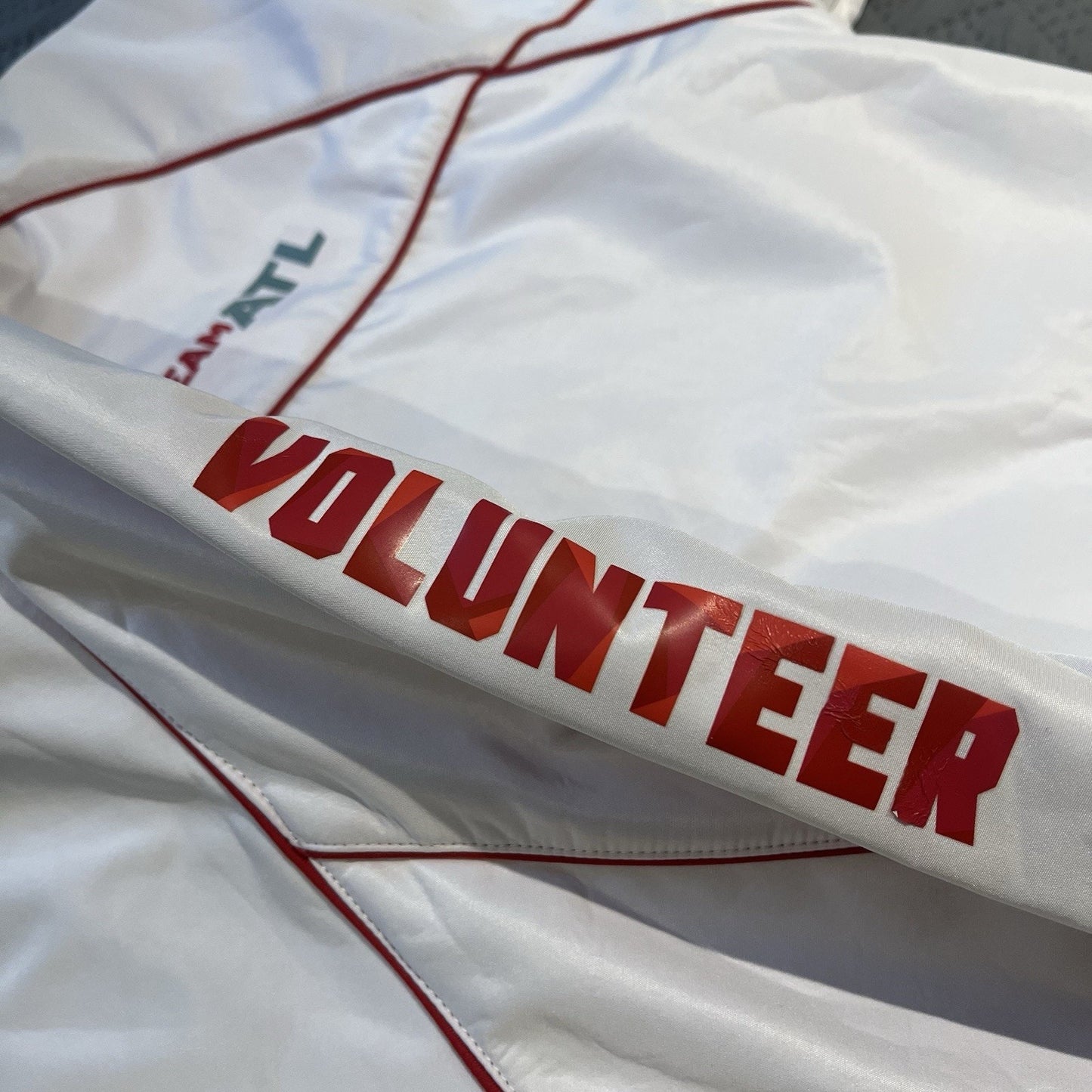 Team Atlanta Volunteer Hooded Jacket Size-L LIII Super Bowl 53 Atlanta NWT