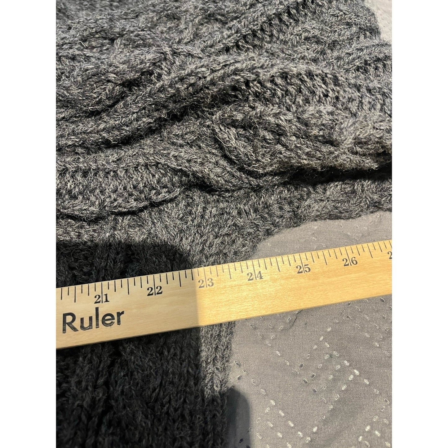 VTG Thornton Bay Women's L long sleeve cable knit 100% wool fisherman sweater