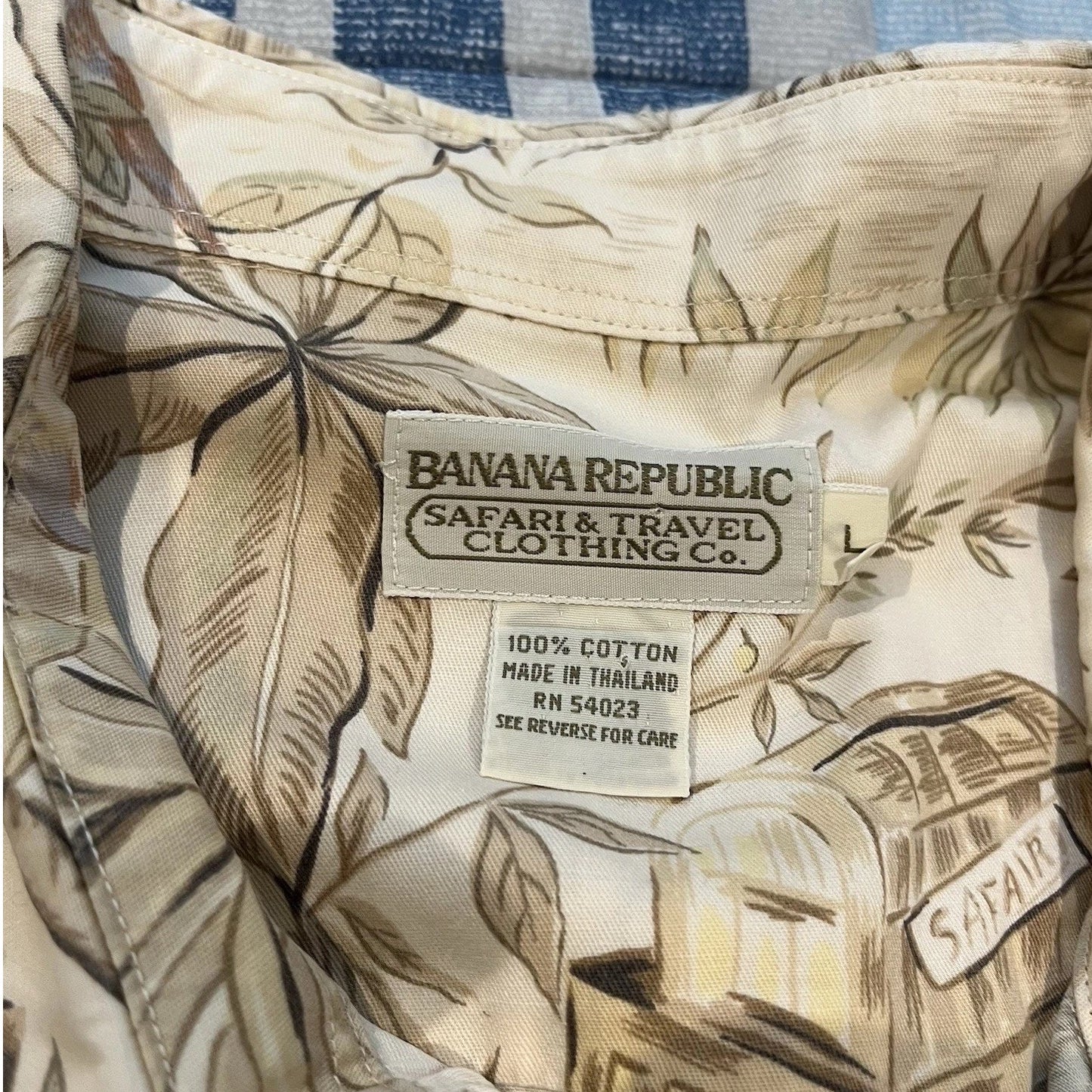 VTG Banana Republic Safari & Travel men's L button up all over print shirt