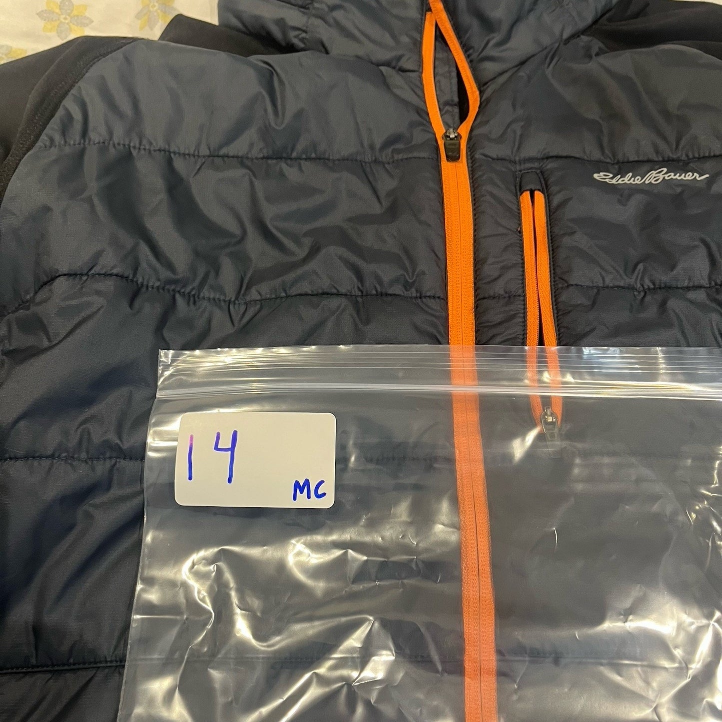 Eddie Bauer Freeheat men's XL full zip hooded puff jacket