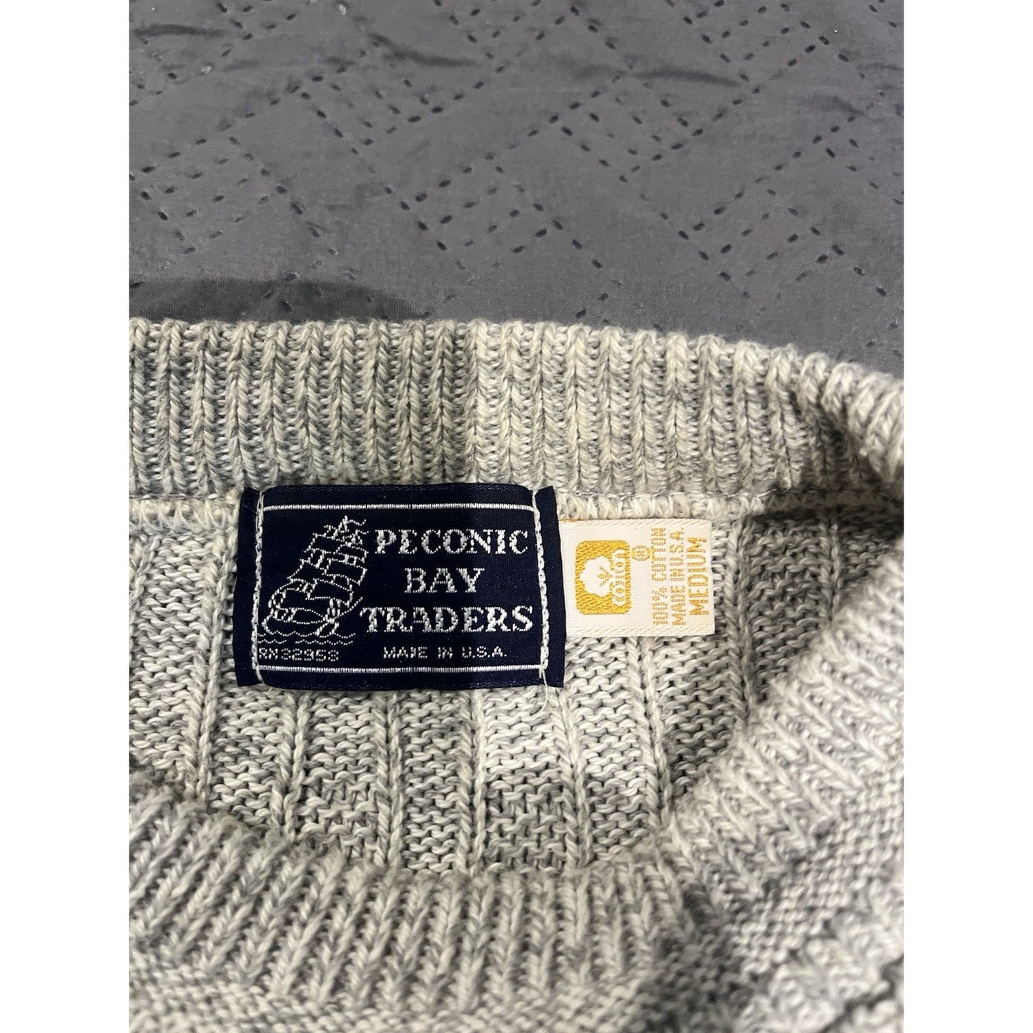 Vtg Peconic Bay Traders Men's M gray long sleeve Sweater made in USA