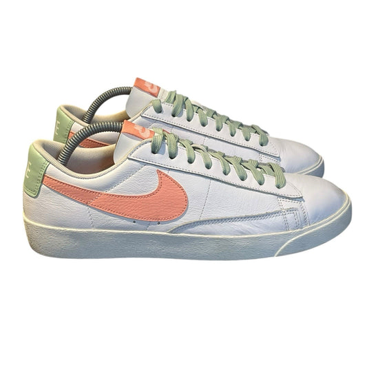 WMNS NIKE BLAZER LOW LE WHITE-BLEACHED CORAL PINK SZ 11.5 [AV9370-105]