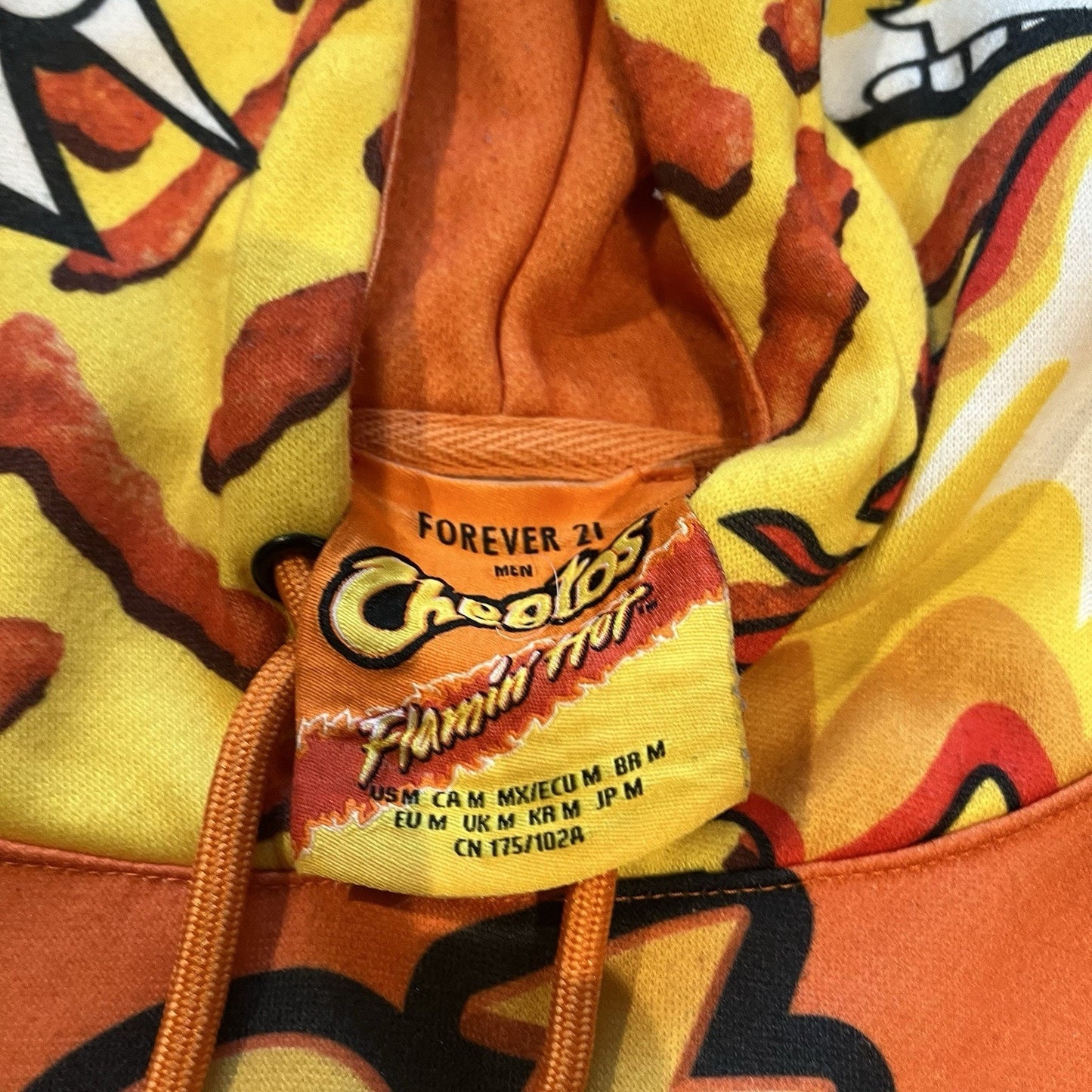 Forever 21 Flamin' Hot Cheetos men's M all over print chester cheetah hoodie