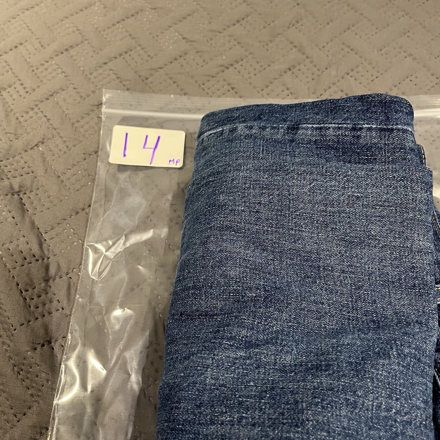 Levi's 501 Men's W 38 x L 34 button fly blue denim jeans