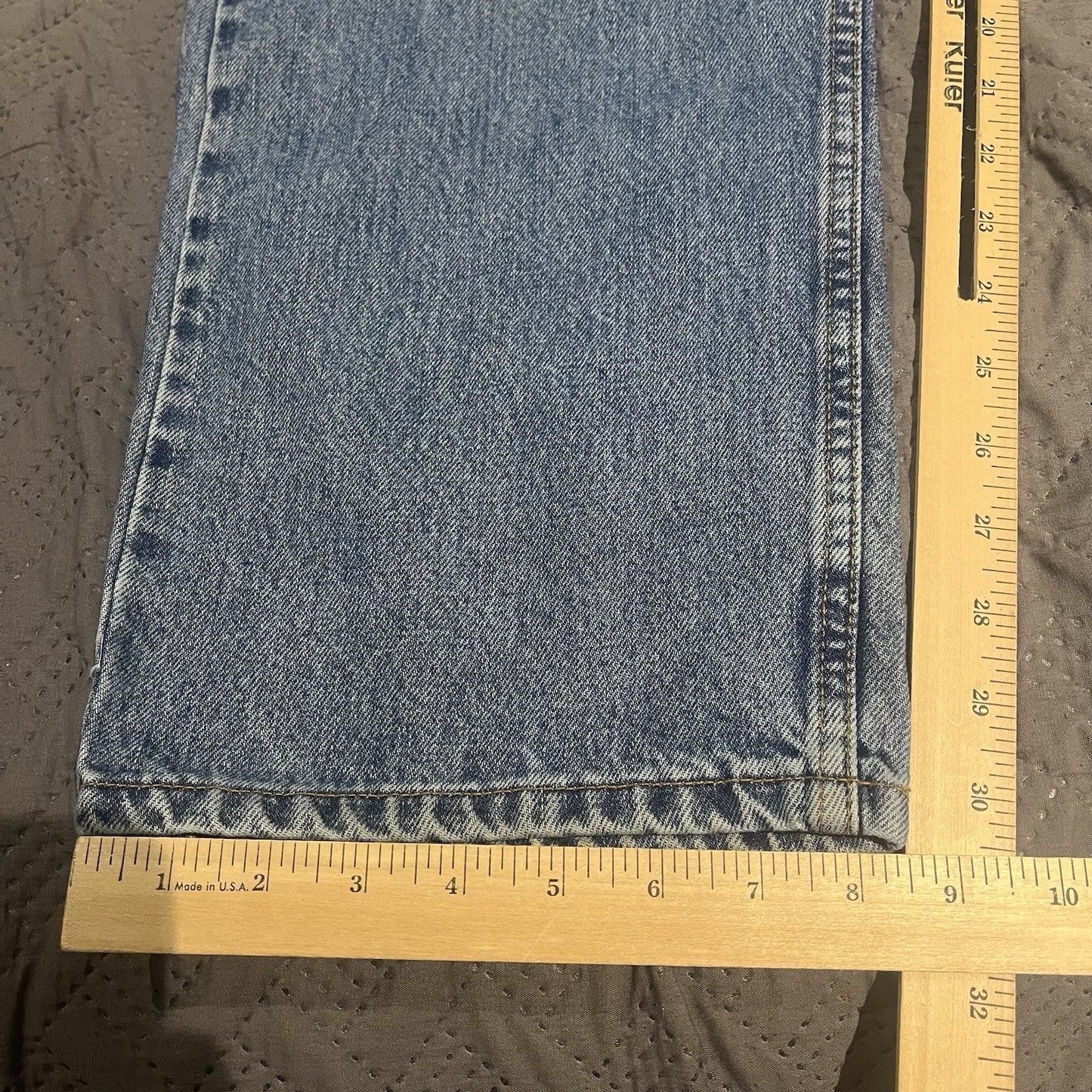 Vtg Levi's 505 Men's W 40 x L 32 regular straight leg jeans