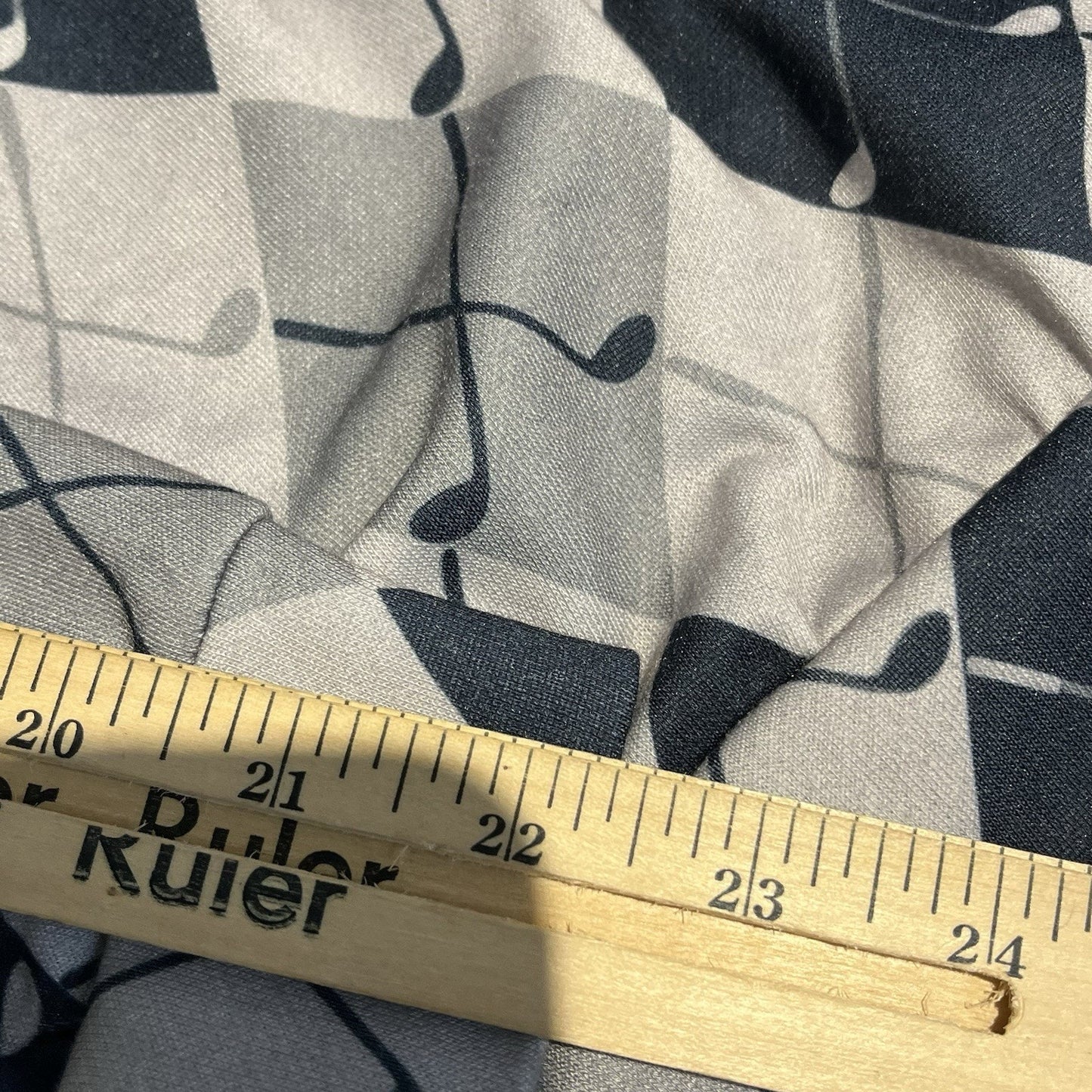 Cegolfs women's L side 1/4 zip argyle golf club all over print jacket