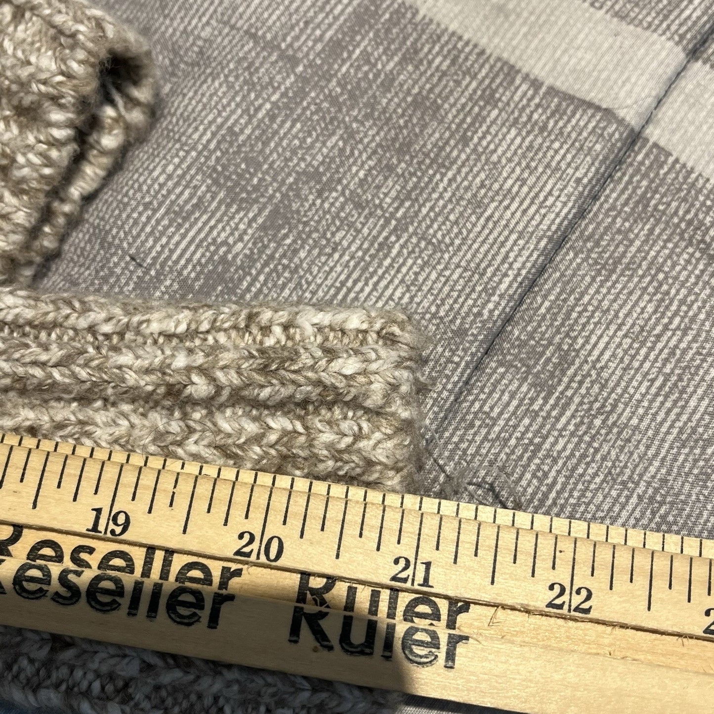 Express Women's XS cold shoulder sleeve cable knit beige sweater NWT