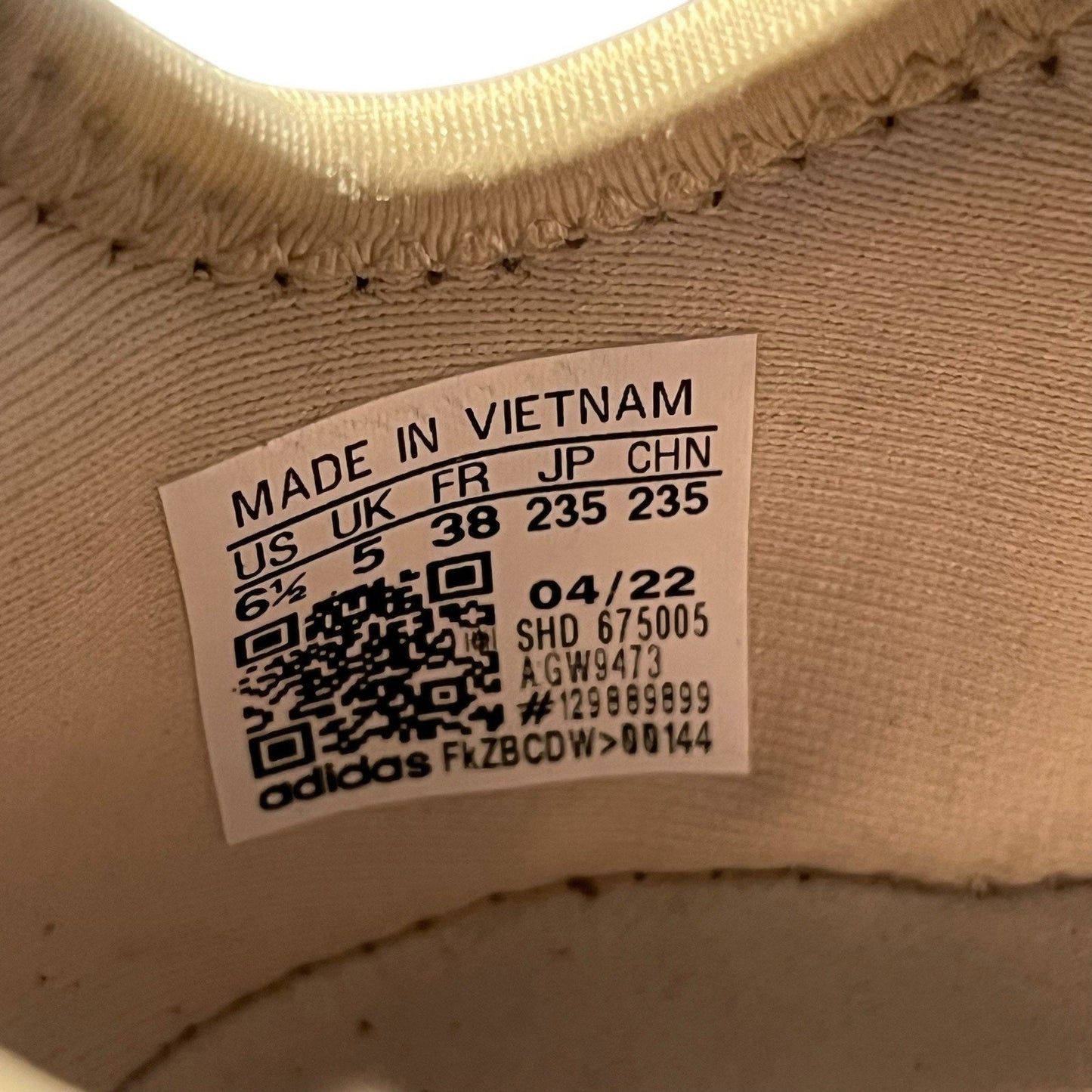 adidas Originals NMD R1 Women's size 6.5 Shoe Gray Bliss Pink White GW9473