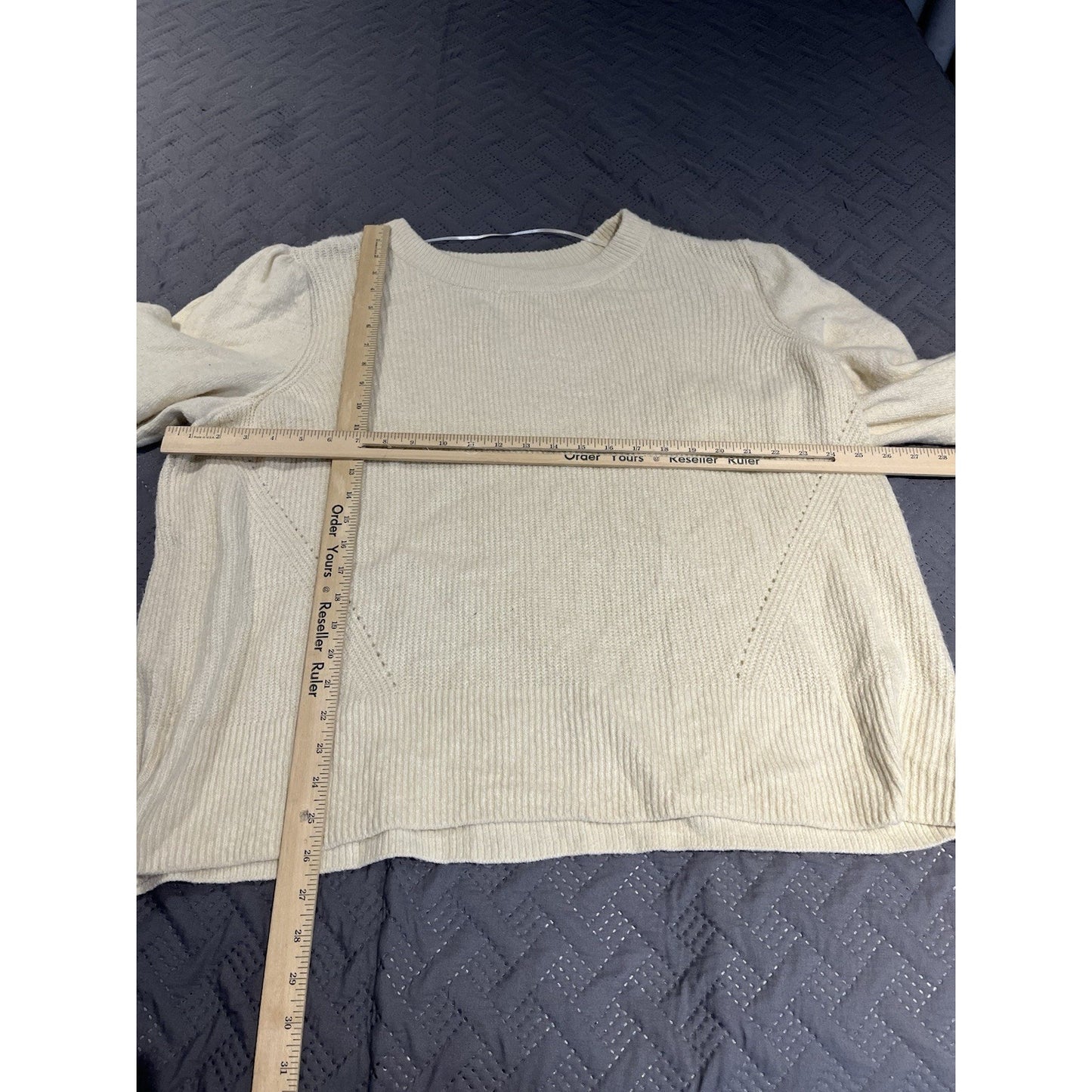 Lane Bryant Women's 26/28 cream color knit long sleeve sweater NWT