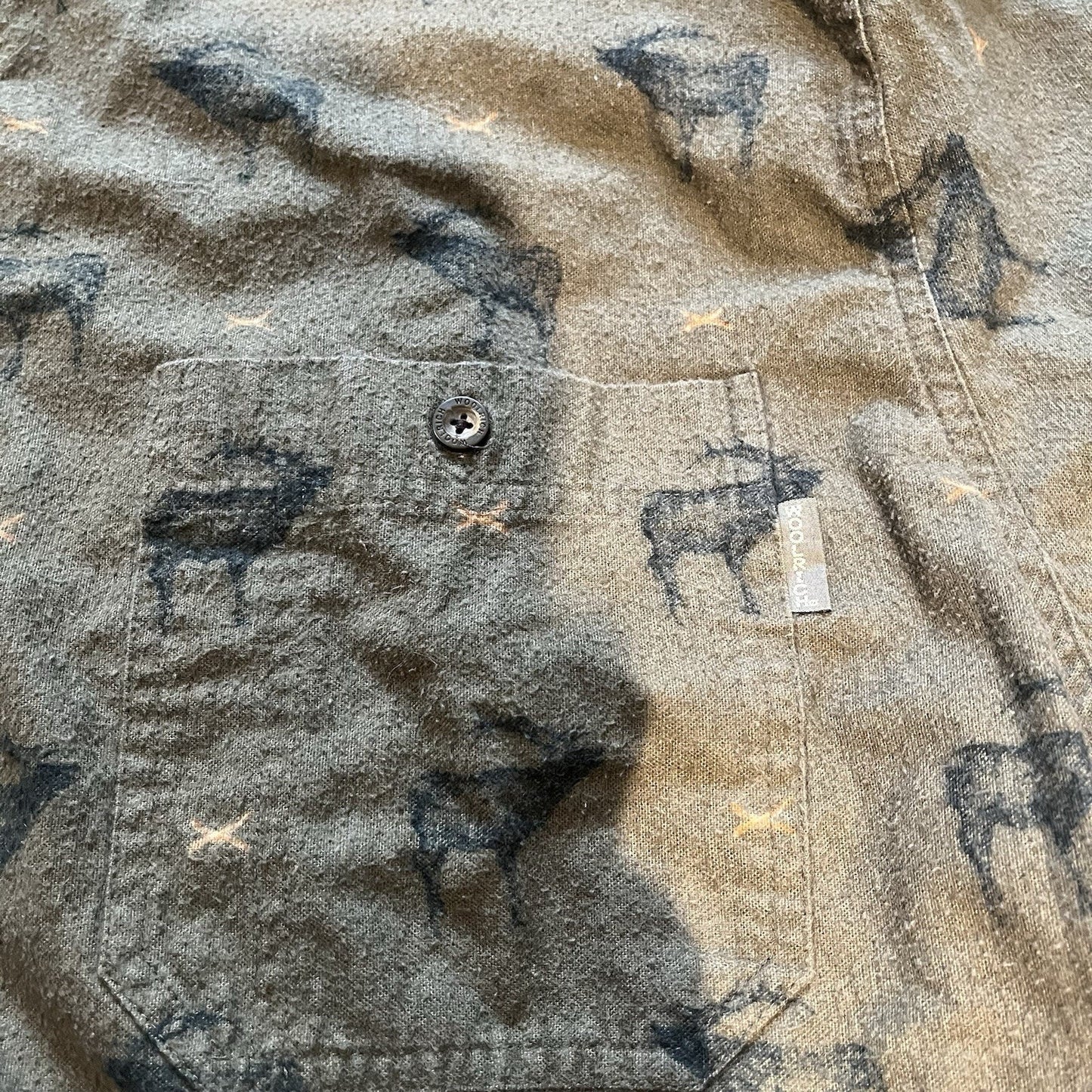 Vtg Woolrich Men's 2XL all over elk print brushed cotton button down shirt