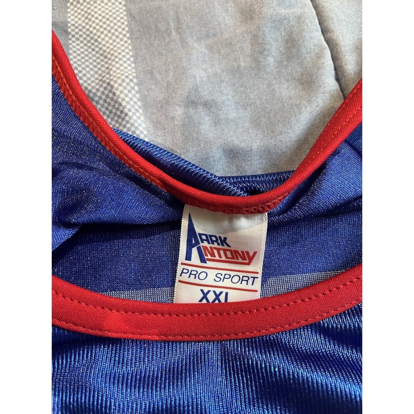 Park Antony men's 2XL Harlem Globetrotters basketball jersey USA made