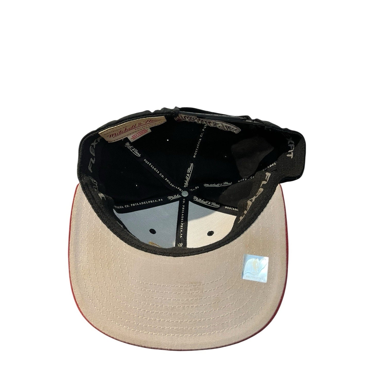 Mitcheel & Ness 110 FlexFit Cleveland Cavaliers snapback hat