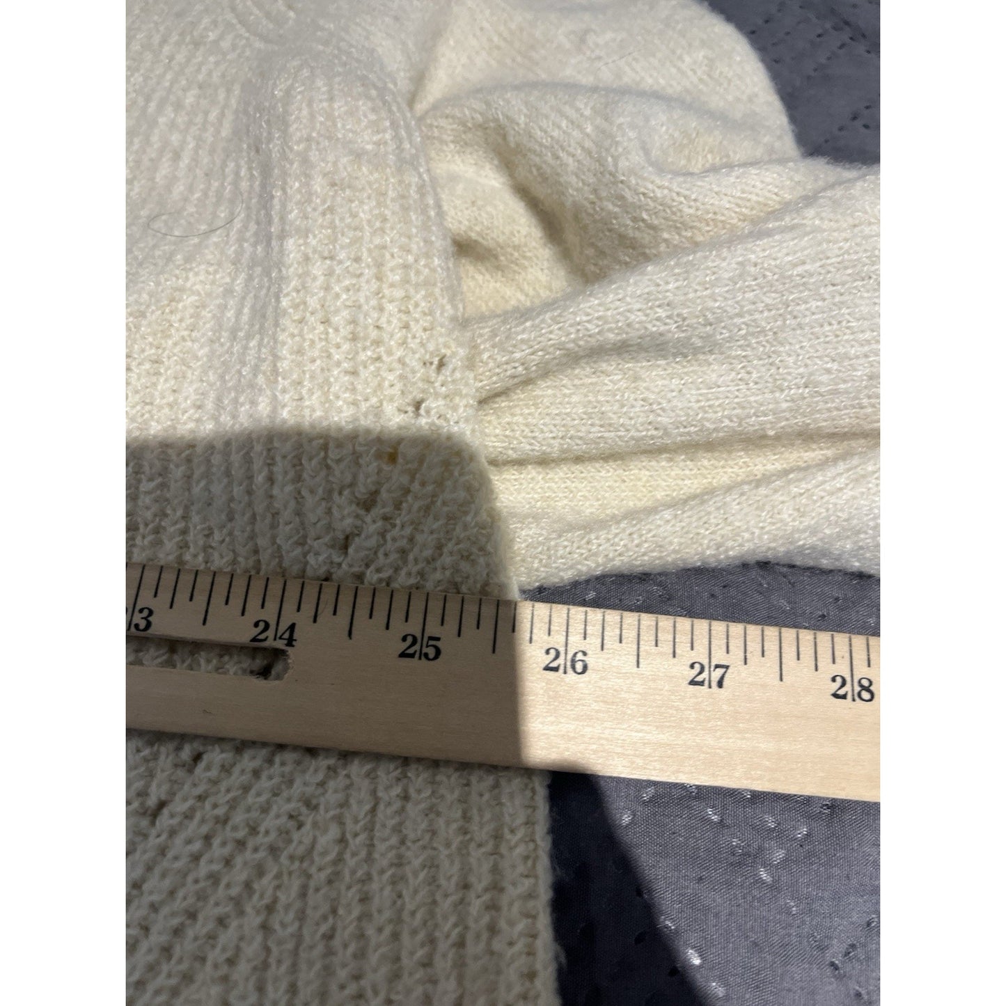 Lane Bryant Women's 26/28 cream color knit long sleeve sweater NWT