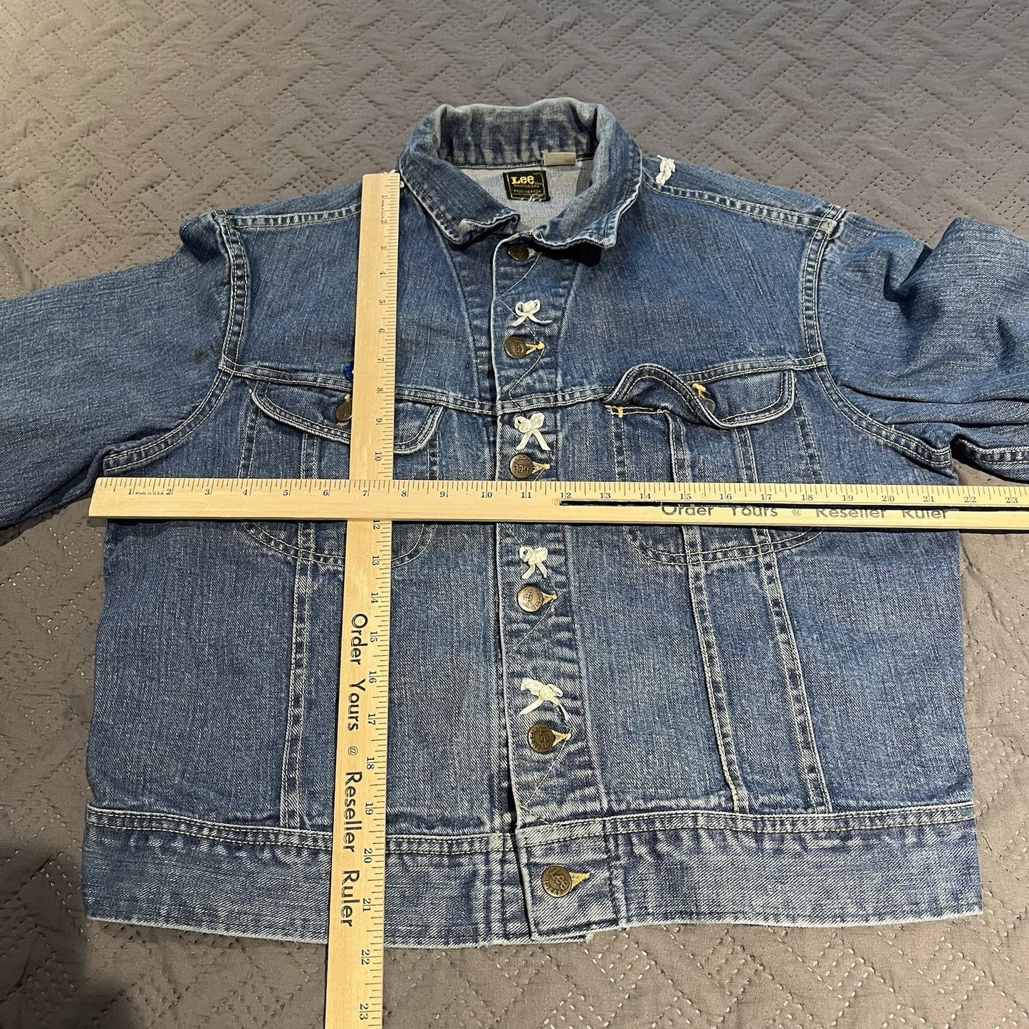 Vtg Lee Sanforized Women's M lace applique blue union made denim jacket