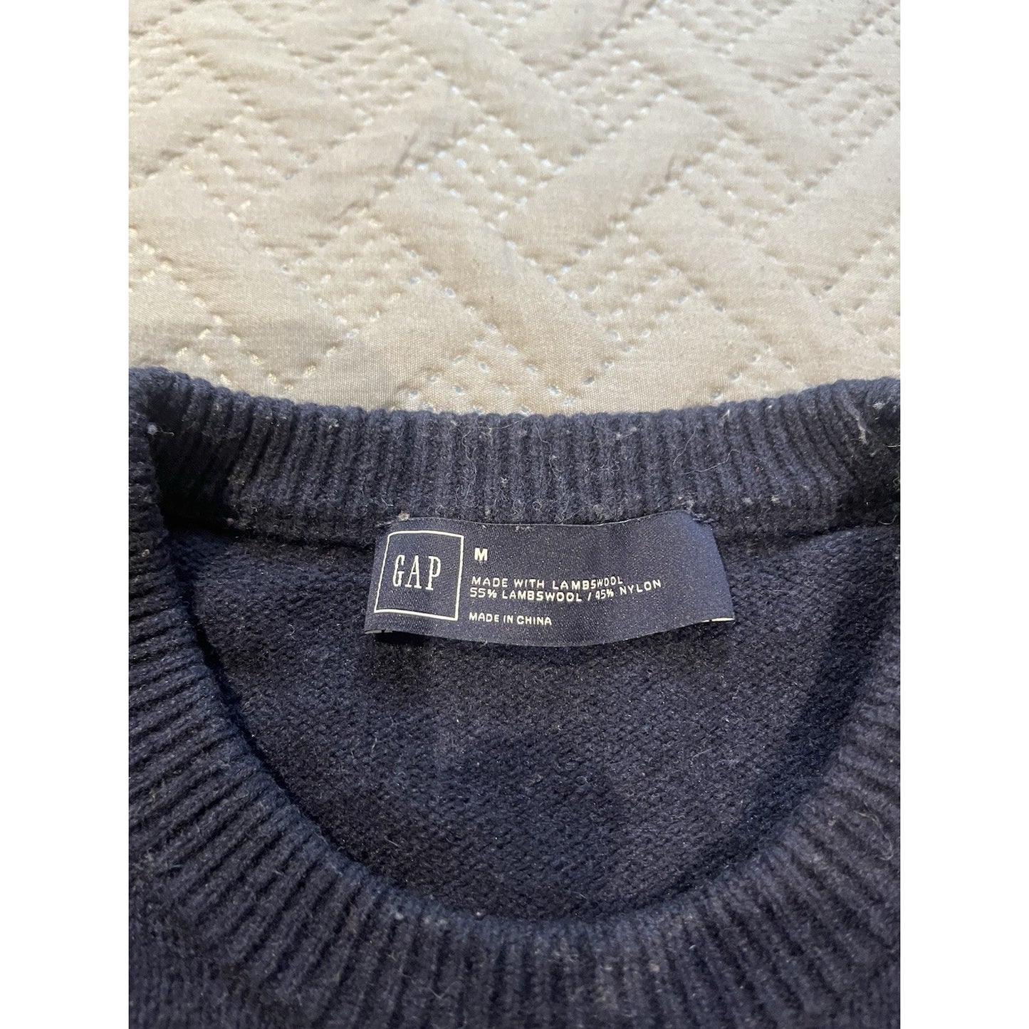 Gap Men's M dark blue red abstract art lambswool knit sweater