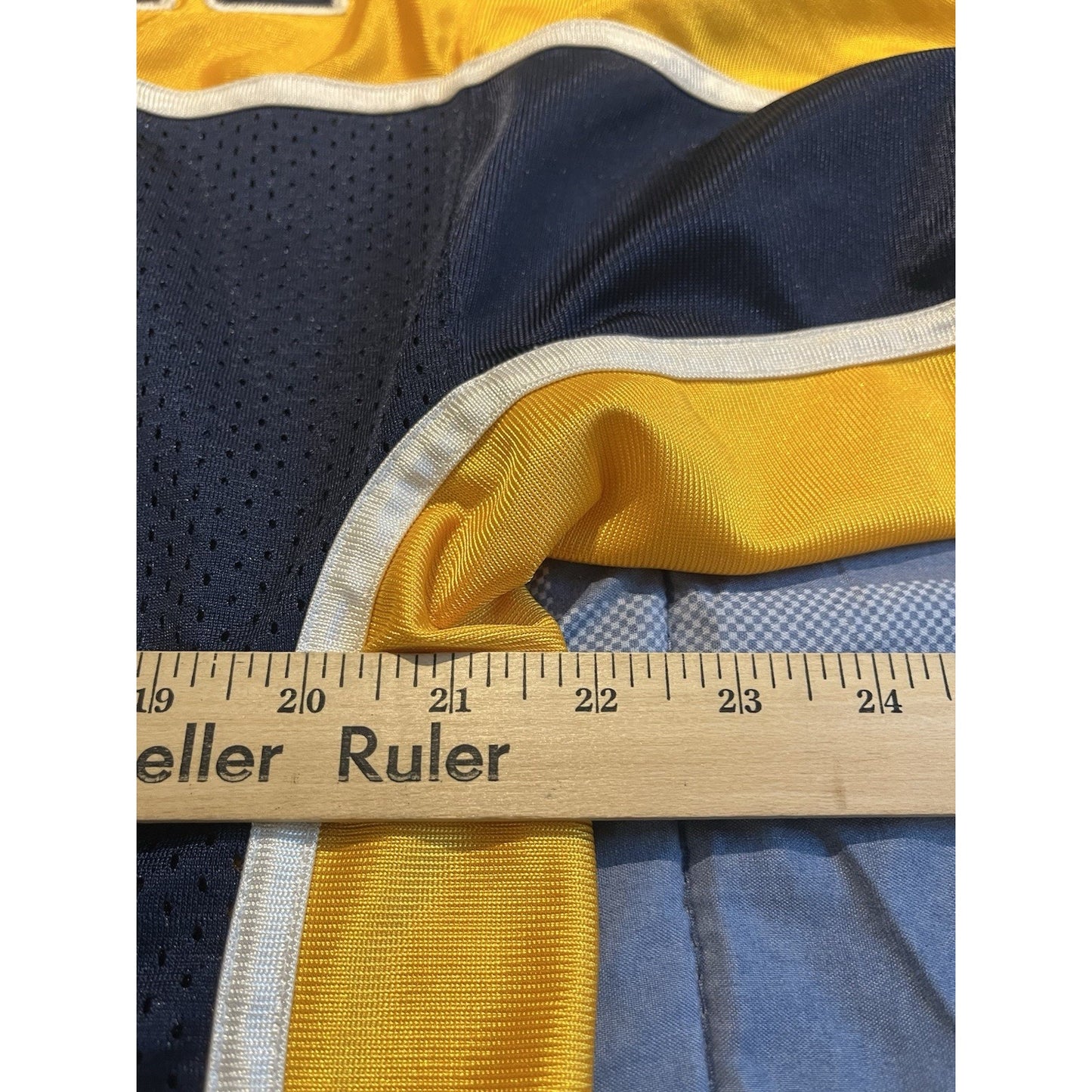 Vtg Steve & Barry’s Men's M West Virginia Mountaineers football Jersey