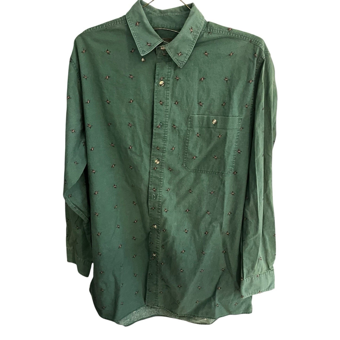 Wrangler Rugged Wear Men's XLT green all over duck print button up shirt