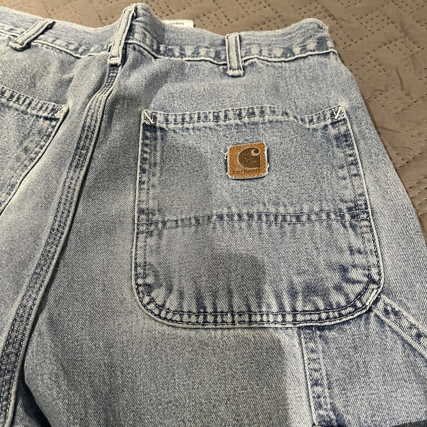 Vtg Carhartt Men's W 32 x L 34 light wash cartpenter workwear jeans