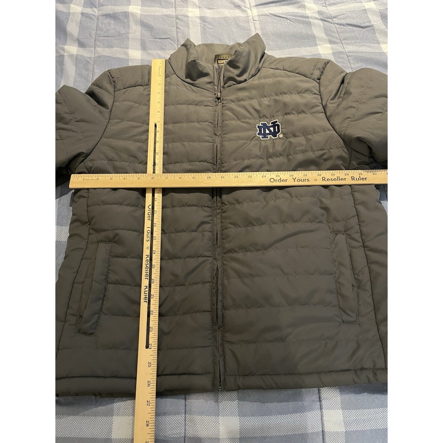 Crable Sportswear Notre Dame Men's L Fighting Irish Quilted Puffer jacket