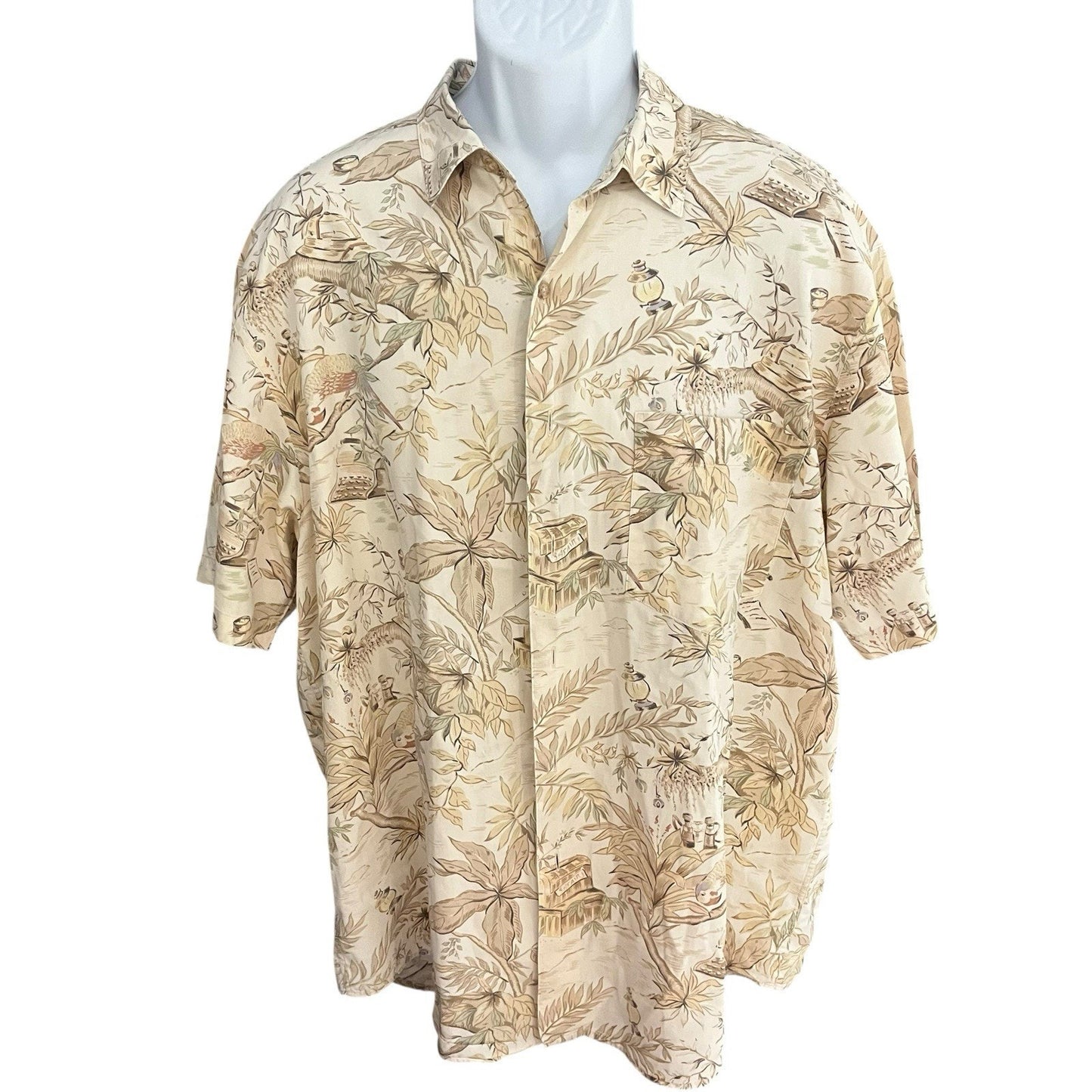 VTG Banana Republic Safari & Travel men's L button up all over print shirt