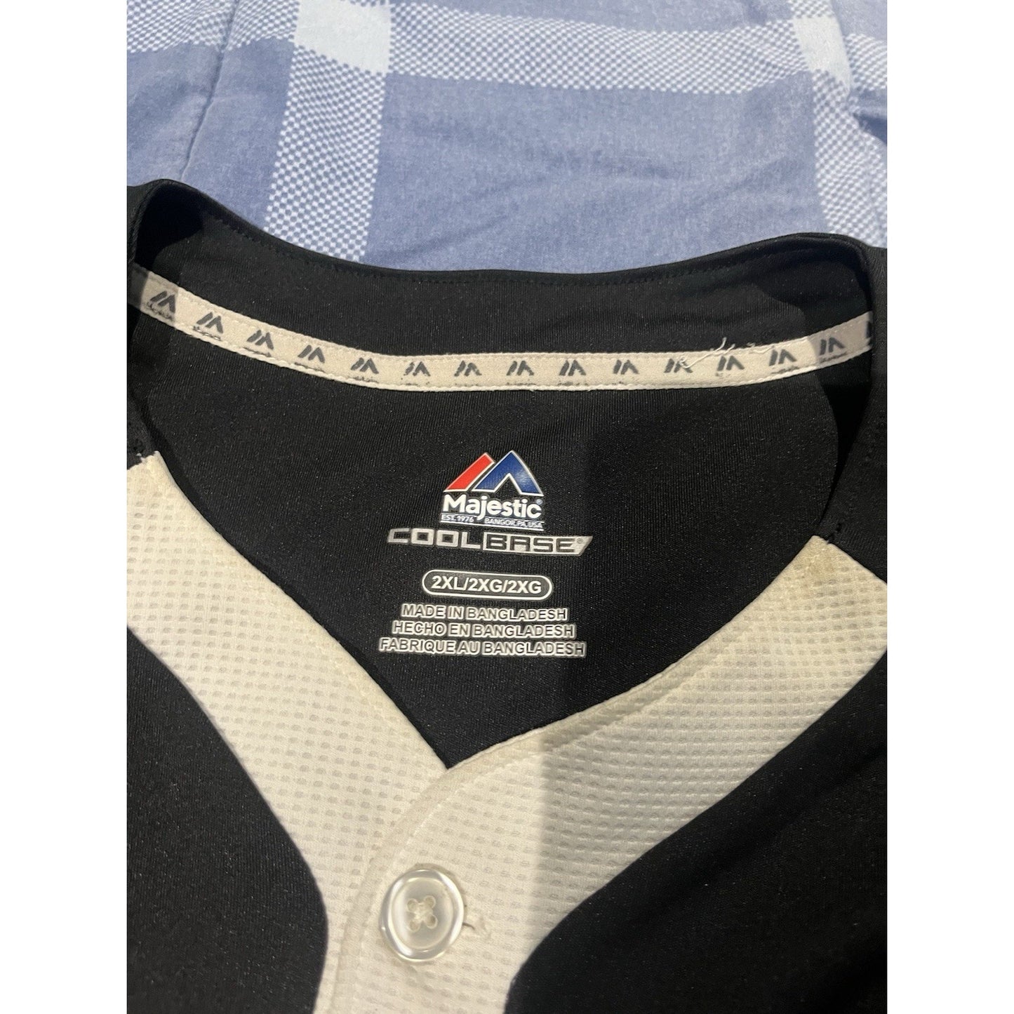 Majestic coolbase Men's 2XL Colorado Rockies henley jersey