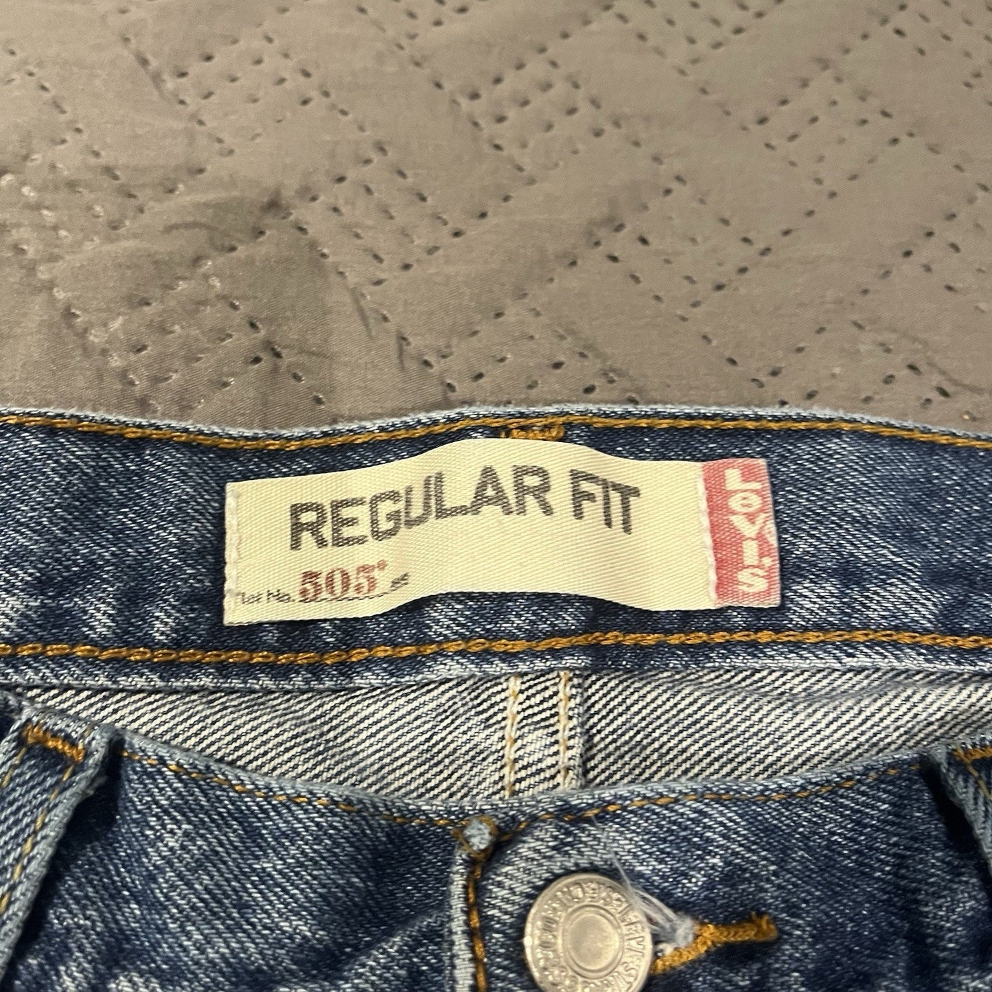 Levi's 505 Men's W 34 X L 30 blue regular fit straight leg jean's
