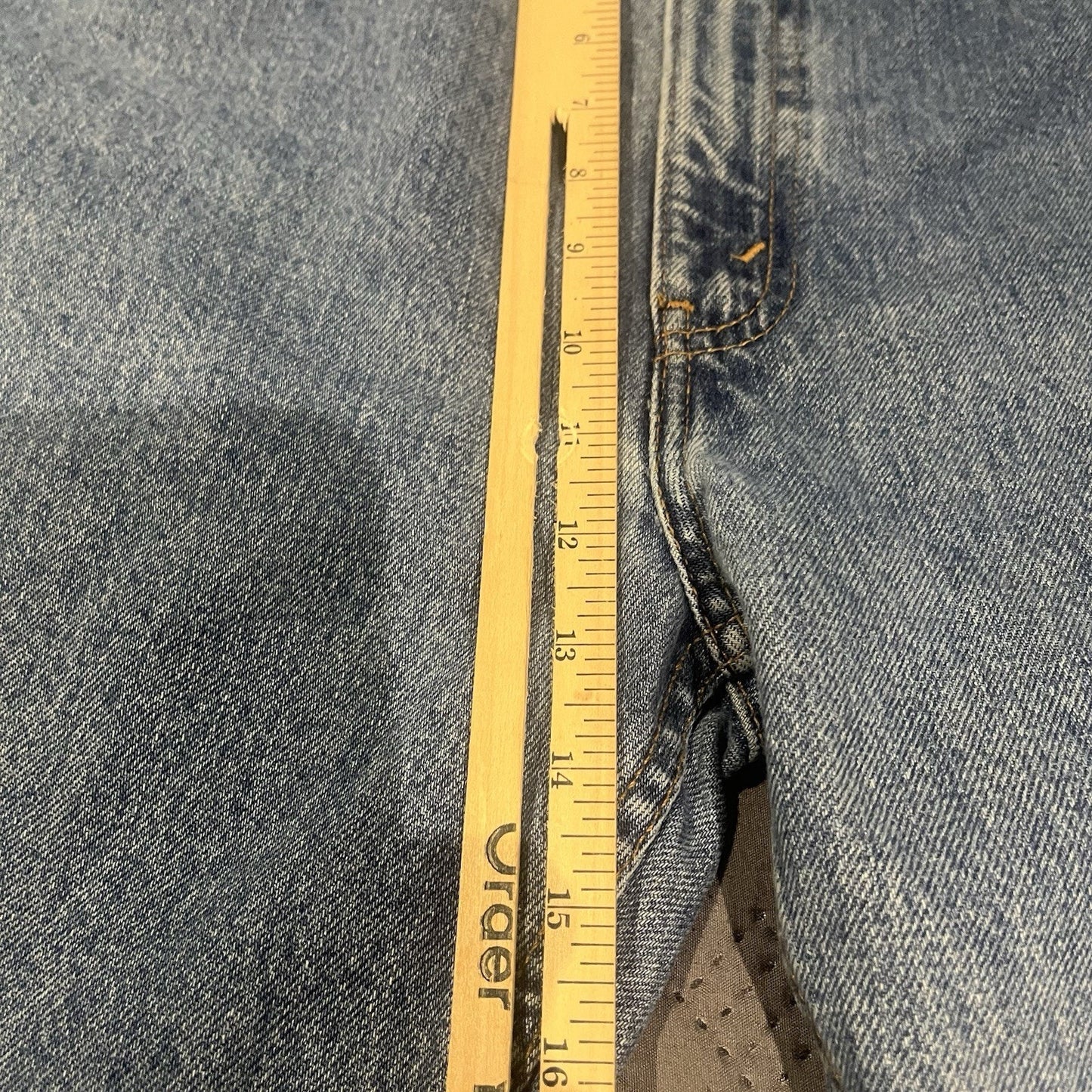 Vtg Levi's 505 Men's W 40 x L 32 regular straight leg jeans